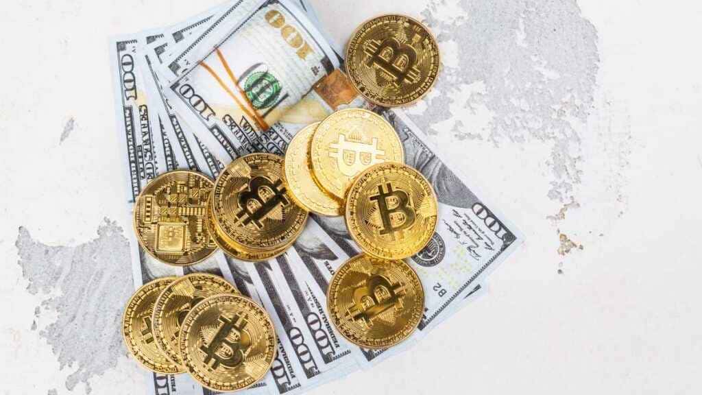 Bitcoin e Dólar: qual a influência da moeda americana nas criptomoedas? Bitcoin e Dólar: qual a influência da moeda americana nas criptomoedas